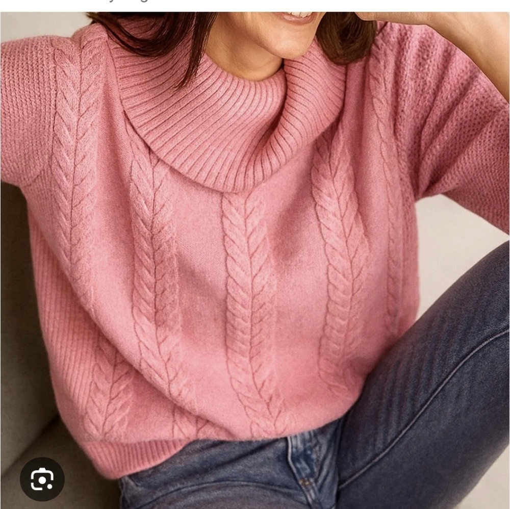Cabi 4853. Blush Turtleneck - Picture 2 of 6